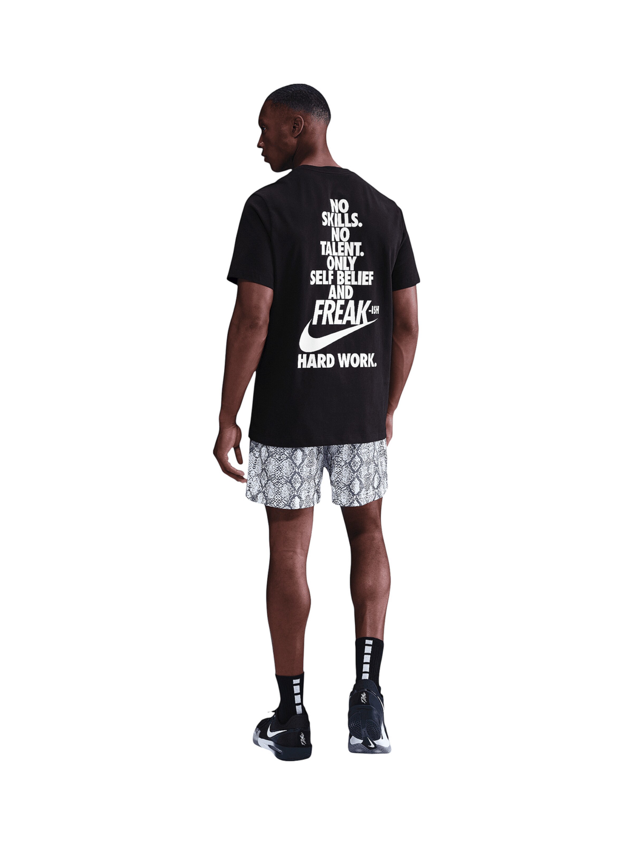NIKE Funktionsshirt 'Giannis' in Schwarz: Vorderseite