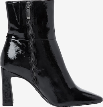 TAMARIS Ankle Boots in Black