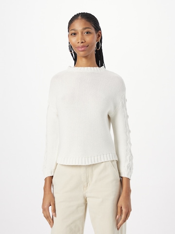 Thought Sweater 'Yuna' in White: front