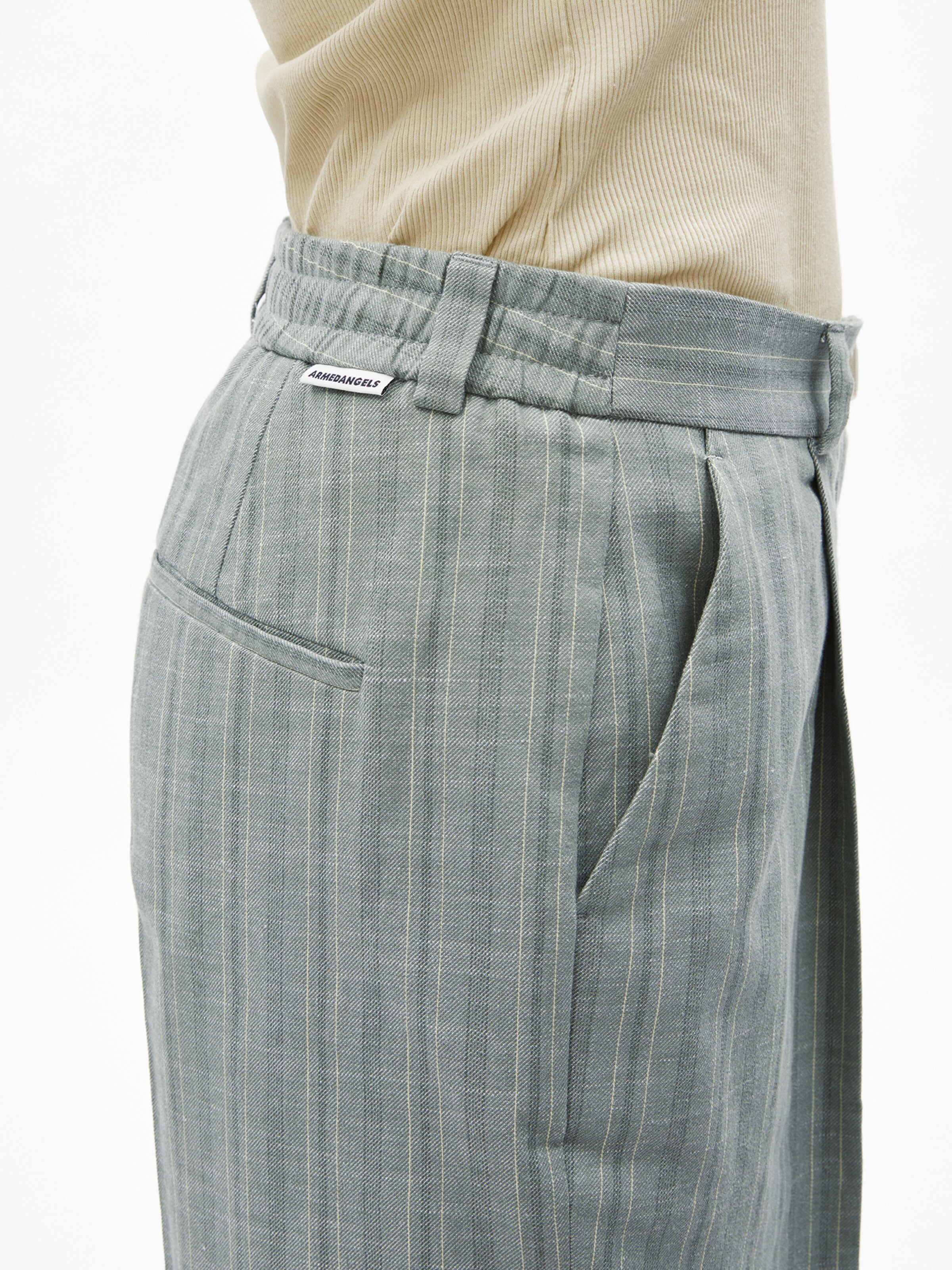 ARMEDANGELS Regular Hose NUMAALI STRIPE in Grün: Vorderseite