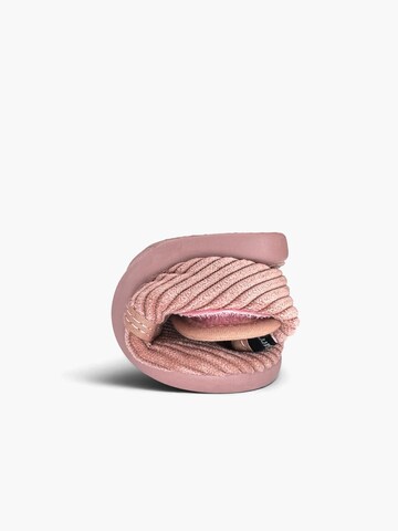Pisamonas - Pantufa em rosa