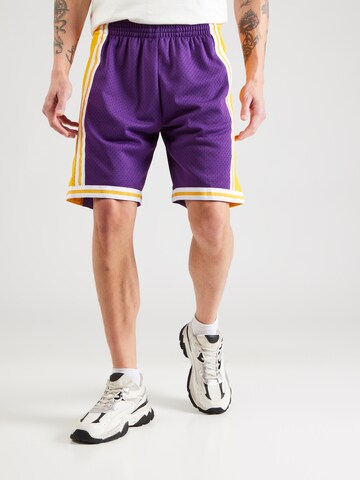Mitchell & Ness Loose fit Sports trousers 'Los Angeles Lakers' in Purple: front