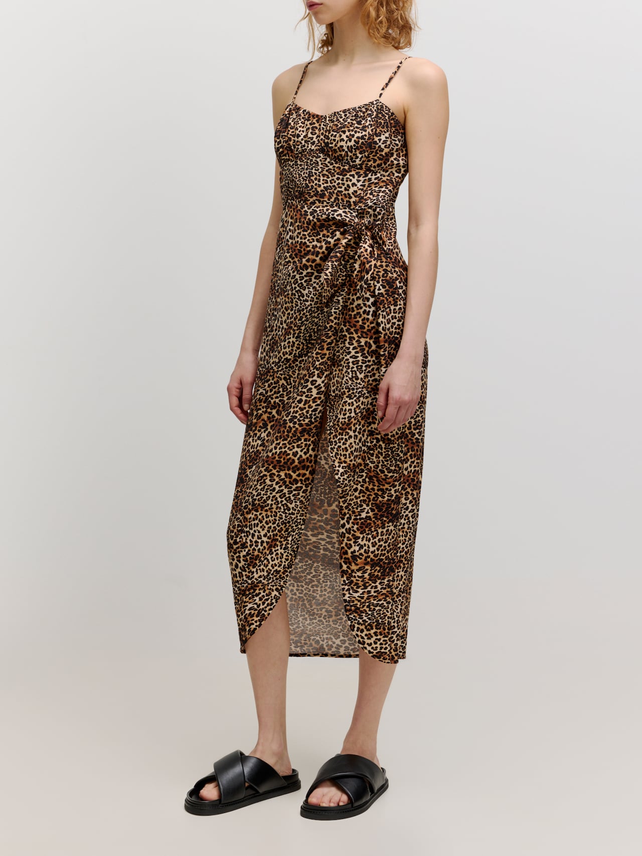 EDITED Producten Jurk 'Sue' Beige