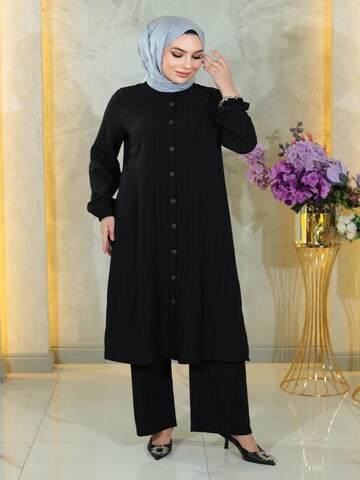 MODAMIHRAM Tunic in Black