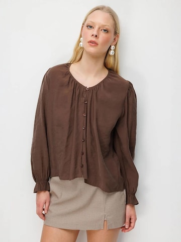 Chemisier MixRay en marron : devant