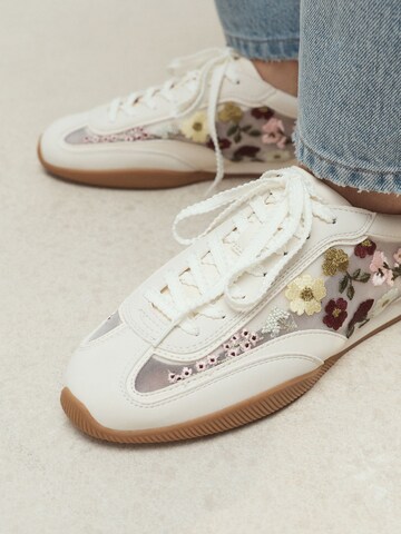 Baskets basses 'Forever Comfort' Next en blanc