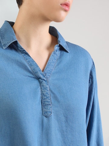 Sublevel Платье в Синий