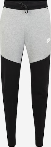 Nike Sportswear Pants in Black: front