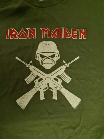 Iron Maiden - Camiseta 'Iron Maiden Eddie Soldier Iron Maiden T-shirt' en verde