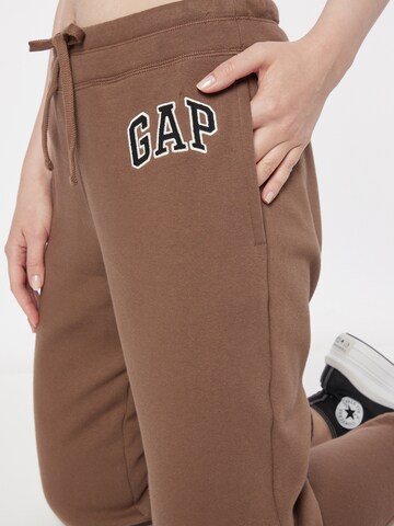 GAP - Tapered Pantalón en marrón