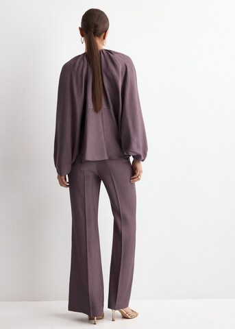 MANGO Regular Hose in Lila