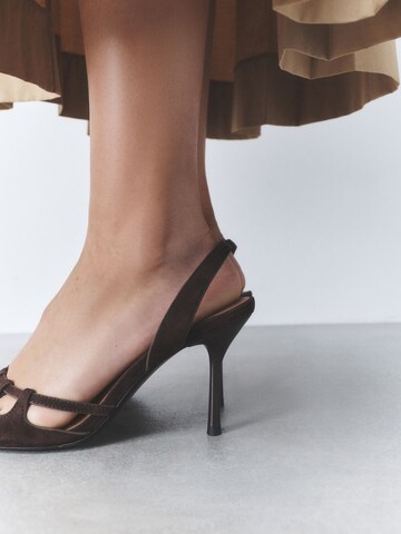 Next - Zapatos destalonado 'Forever Comfort' en marrón