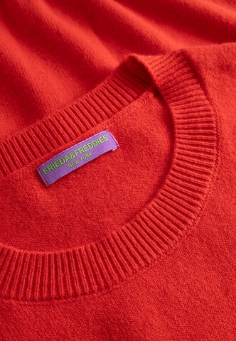 Frieda & Freddies NY Sweater in Red