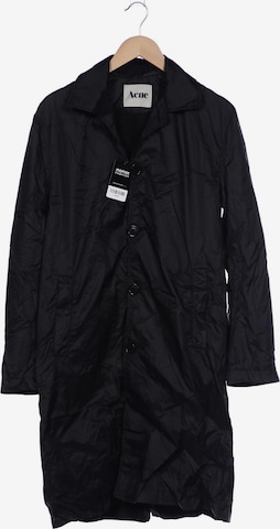 Acne Studios Mantel 4XL in Schwarz: Vorderseite