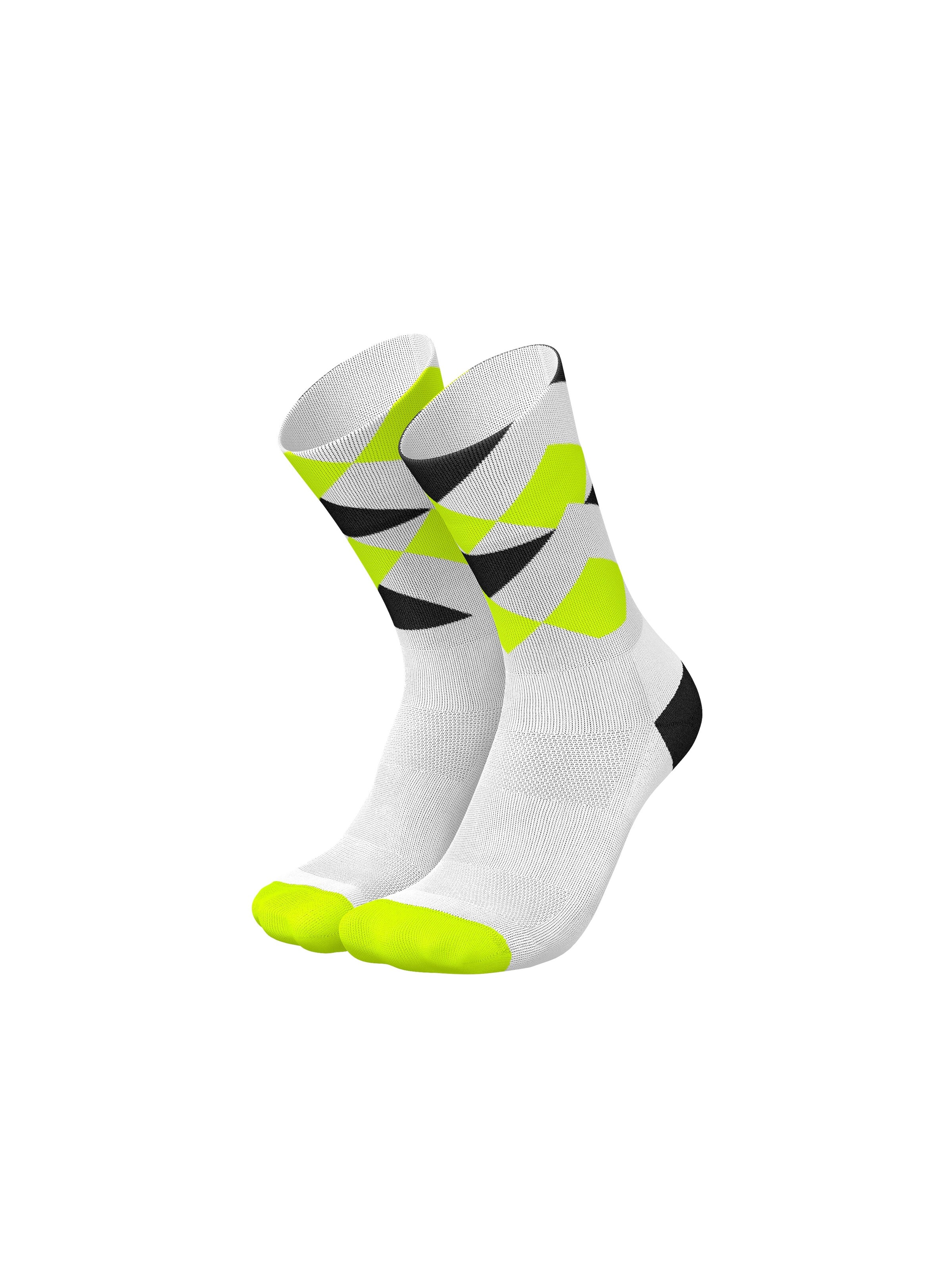 INCYLENCE Athletic Socks 'PEAKS' in Yellow: front