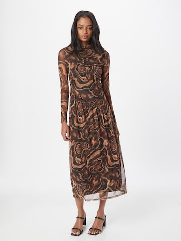 Warehouse Dress 'Marble' in Brown: front