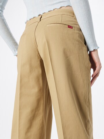 LEVI'S ® Lużny krój Spodnie w kant 'Baggy Trouser' w kolorze beżowy