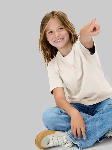 Tricou de la Calvin Klein Jeans pe gri