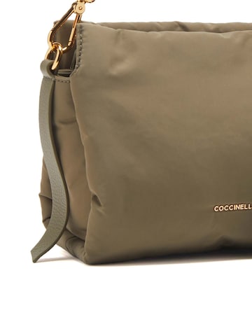 Coccinelle Schoudertas 'Boheme' in Groen