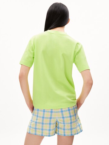 T-shirt 'Tarja' ARMEDANGELS en vert