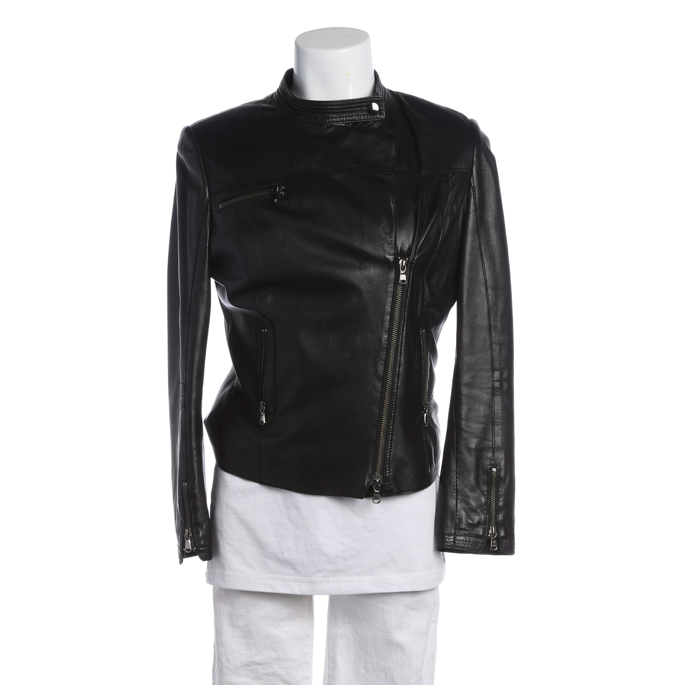 Schyia Jacket & Coat in M in Black: front