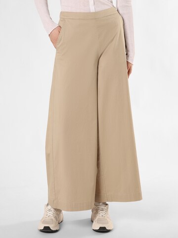 Marie Lund Pleat-Front Pants in Beige: front