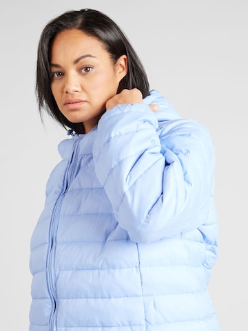 Veste mi-saison 'Tahoe' ONLY Carmakoma en bleu