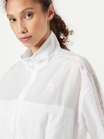 ADIDAS ORIGINALS - Chaqueta de entretiempo en blanco