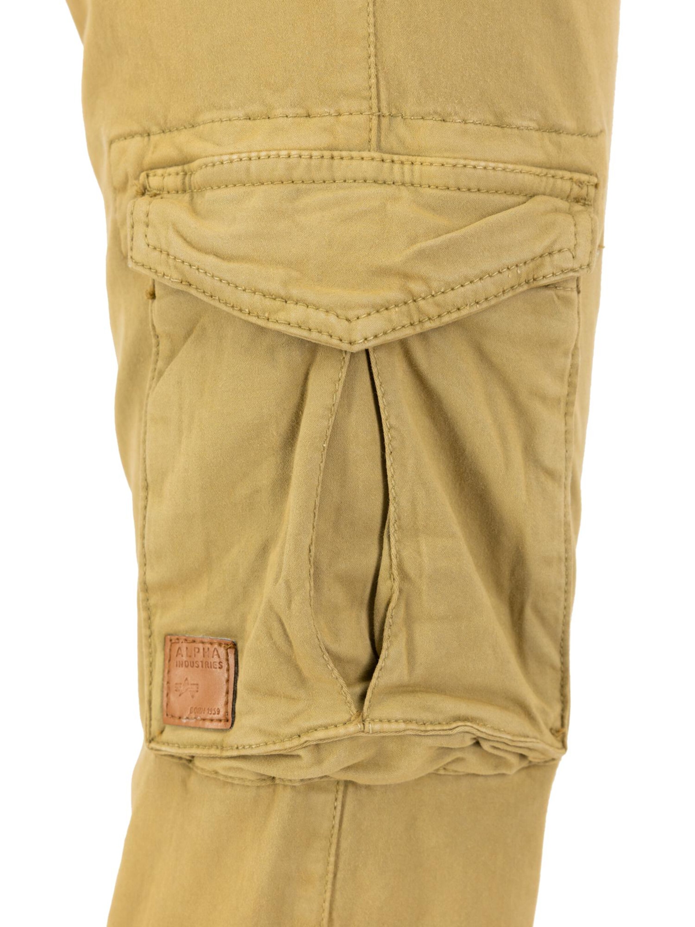 ALPHA INDUSTRIES Regular Cargo Pants 'Field' in Green