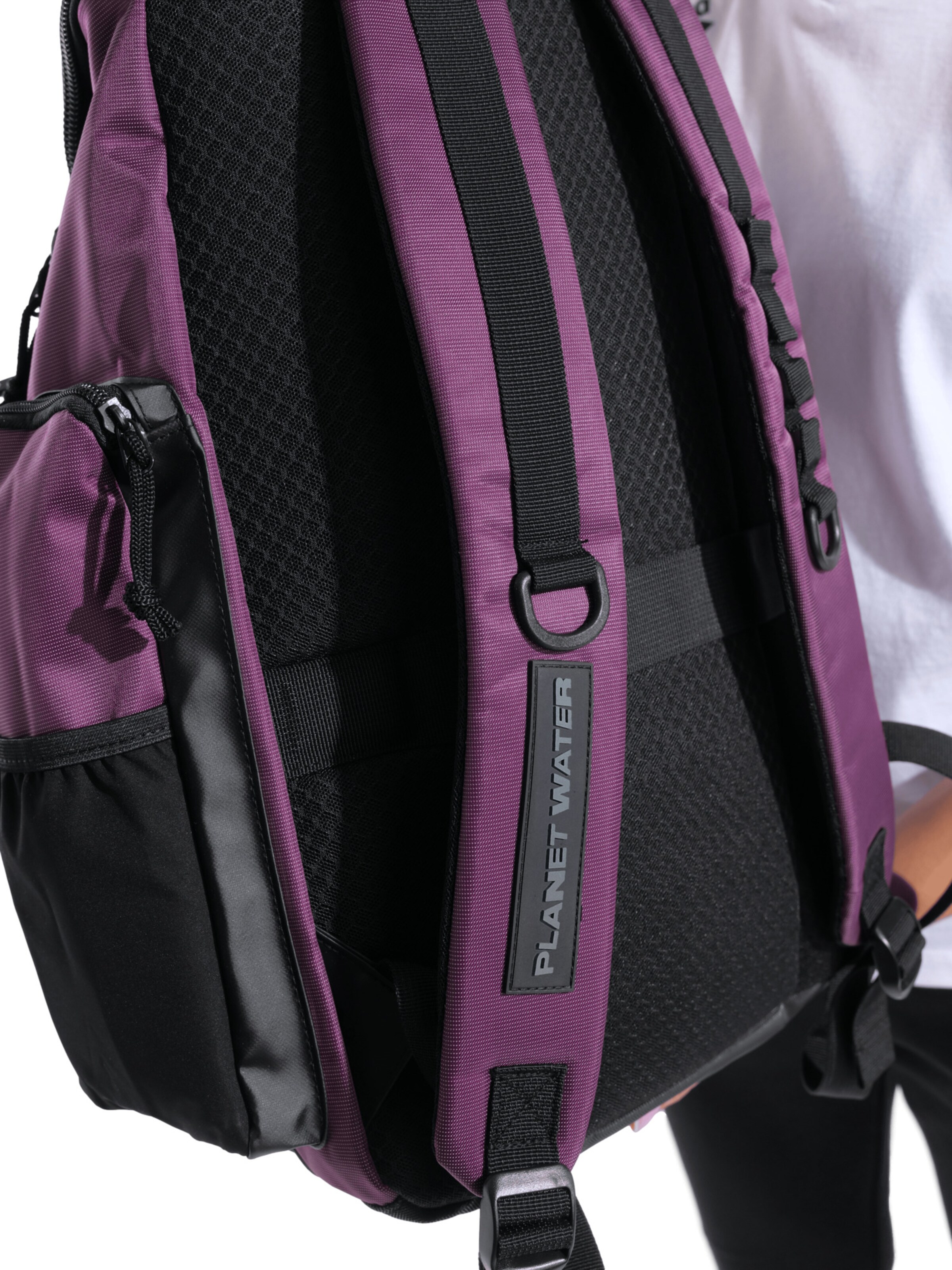 ARENA Urheilureppu 'ONE GO BACKPACK 35L' värissä lila