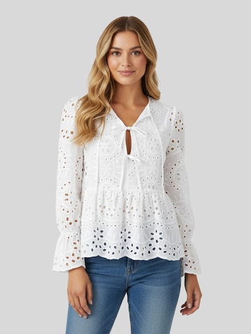 LapaPlus Blouse in Wit: voorkant