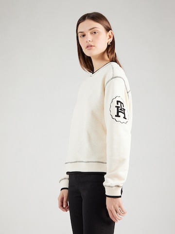 TOMMY HILFIGER Sweatshirt in Beige: front