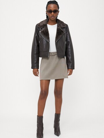 Vero Moda Petite - Chaqueta de entretiempo 'VMHAILEY' en marrón