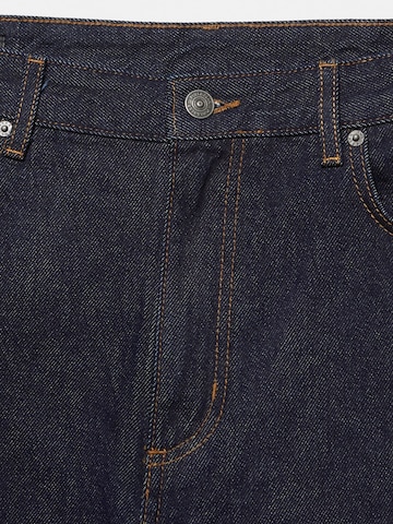 Pull&Bear Lużny krój Jeansy w kolorze niebieski