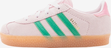 rozā ADIDAS ORIGINALS Brīvā laika apavi 'Handball Spezial': no priekšpuses