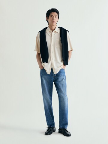 Scalpers Comfort Fit Paita ' ' värissä beige: etupuoli