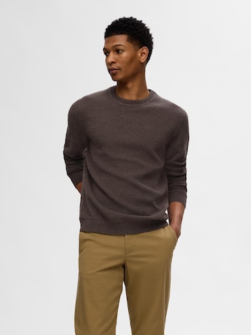 SELECTED HOMME Tröja 'SLHRoss' i brun: framsida