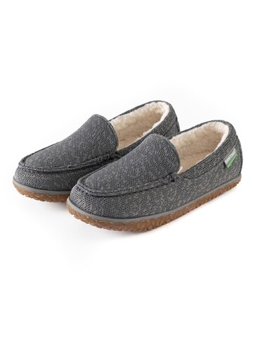 Minnetonka Mocassin 'Eco Elm' in Grau