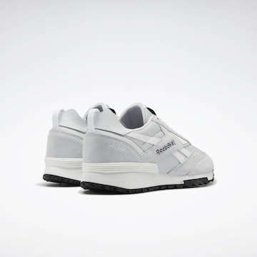 Reebok Classics Sneaker ' LX 2200  ' in Grau