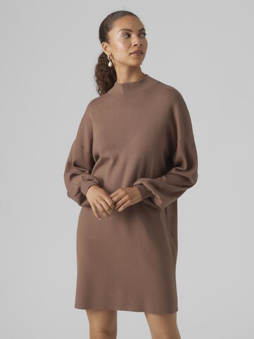 VERO MODA Knitted dress 'Nancy' in Brown: front