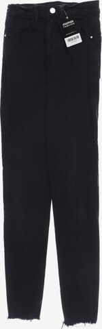 Stradivarius Jeans 22-23 in Schwarz: Vorderseite