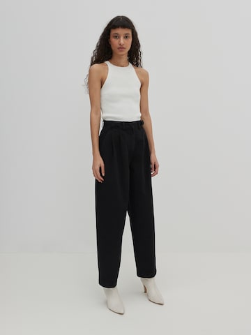 EDITED Regular Pleated Jeans 'Chiara' in Black