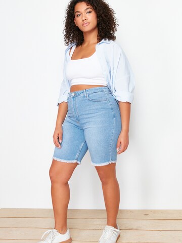 Regular Jean Trendyol Curve en bleu