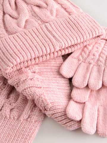 Next Set in Pink