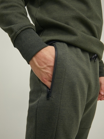 Effilé Pantalon 'Will' JACK & JONES en vert