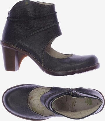 EL NATURALISTA High Heels & Pumps in 39 in Black: front