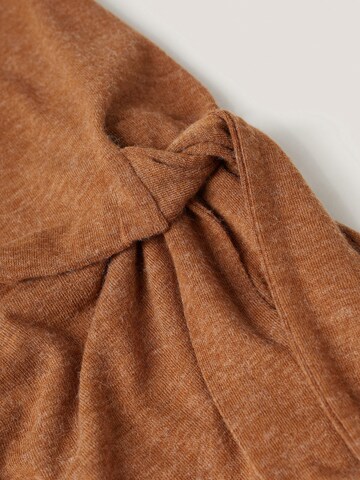 MANGO Stickad klänning 'FERTIM' i brun