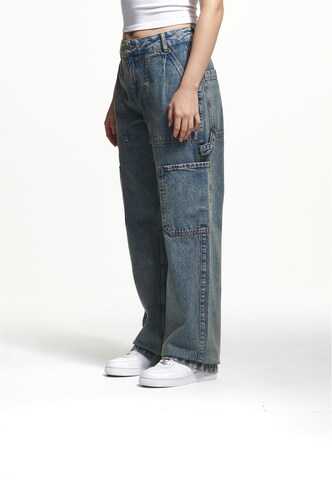 Loosefit Jeans cargo 'Tali' 2Y Studios en bleu : devant