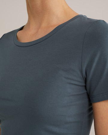 Tricou de la WE Fashion pe verde