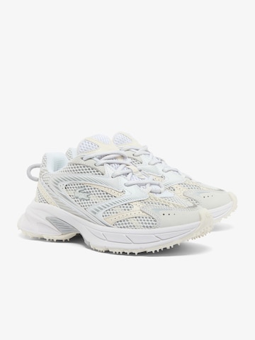 LACOSTE Sneaker in Weiß